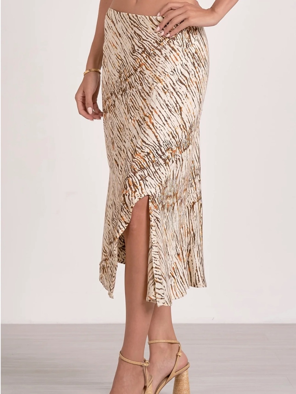 Elan Anthropolgie The Millie Midi Skirt Abstract Animal Print Sz M flowy Model